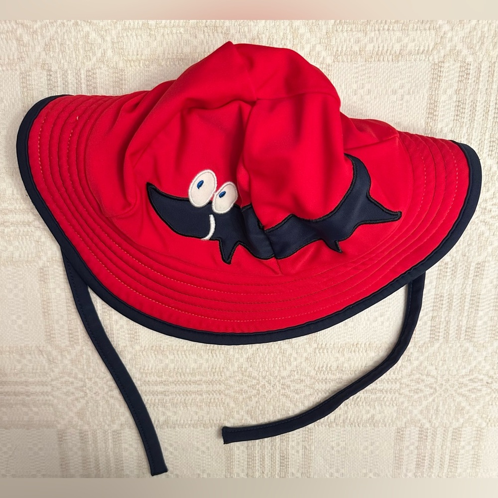 Hannah Andersson XS 3-12 months unisex EUC sun/swim hat red/blue/shark